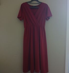 SHEIN Red Ruched V-Neck Midi Dress Sz M